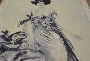 Erste Ansicht nach dem Abkehren der vollflächigen Sägespanschicht.